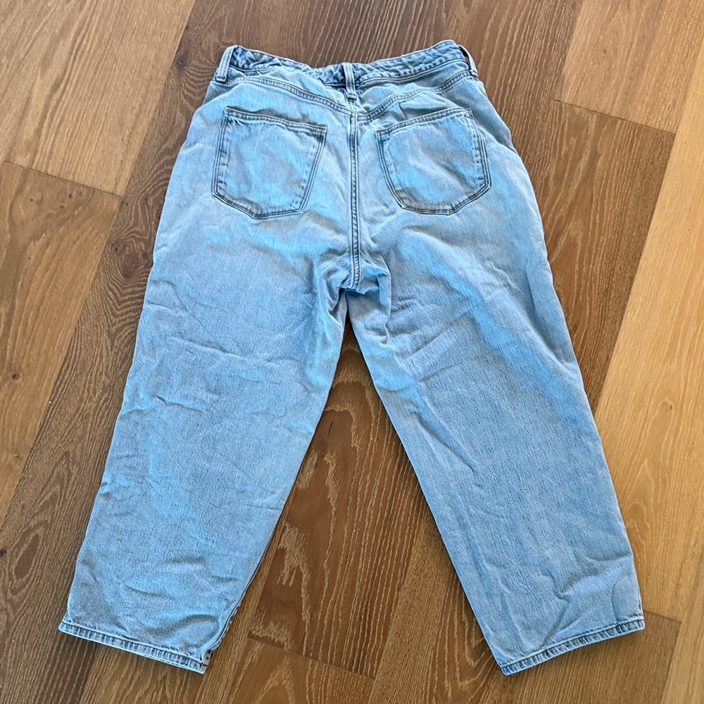 Universal Thread dad Jeans in Light Blue